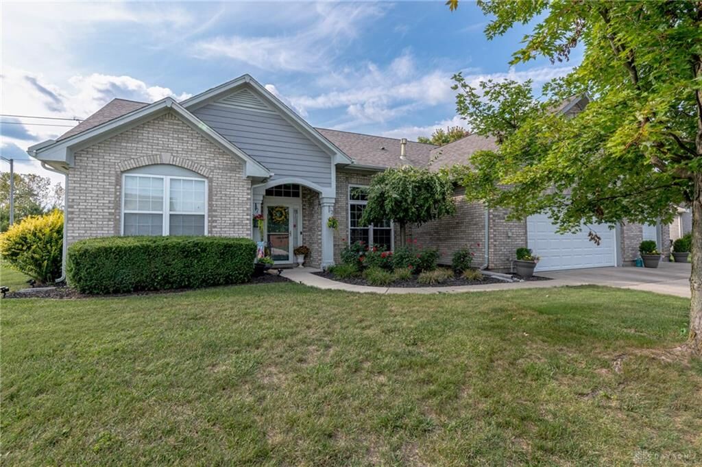 Property Photo: 2613 Quail Run Drive OH 45324