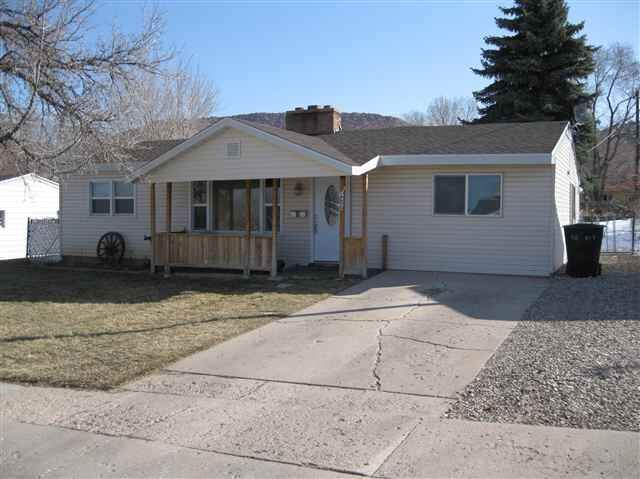 Property Photo:  417 S 225 East  UT 84721 