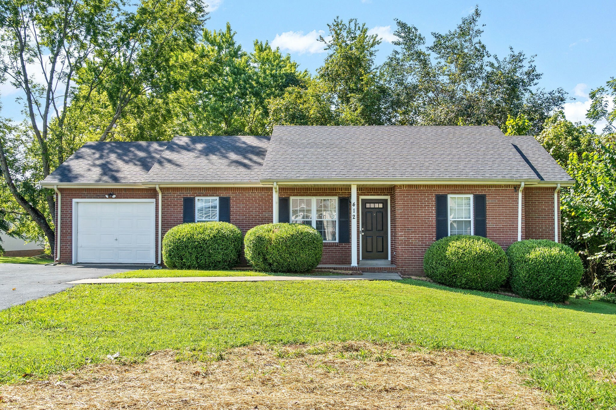 Property Photo:  412 Carter Rd  TN 37042 