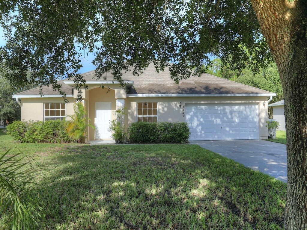 Property Photo:  8445 103rd Avenue  FL 32967 