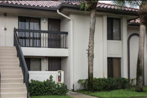 Property Photo:  350 Club Circle 205  FL 33487 