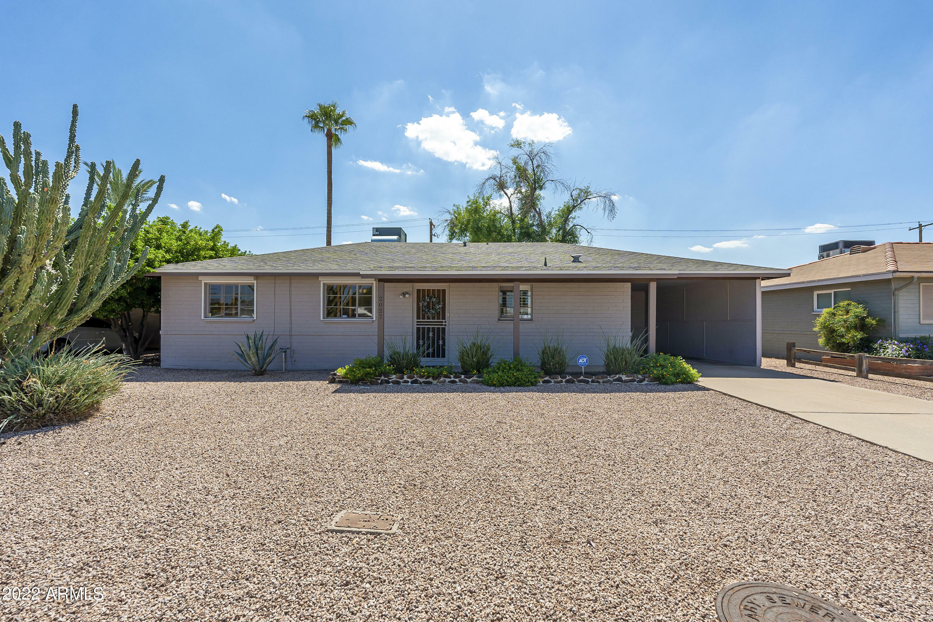 Property Photo:  2027 W Montebello Avenue  AZ 85015 