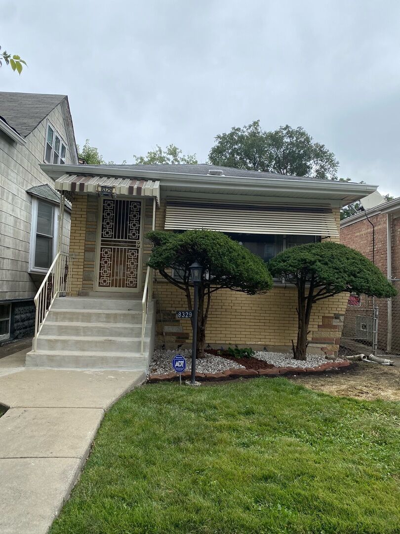 Property Photo: 8329 S Sangamon Street IL 60620