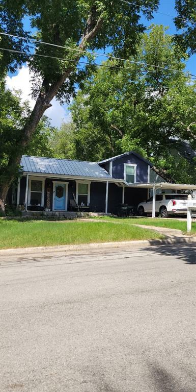 Property Photo:  311 Soward Avenue  TX 76086 