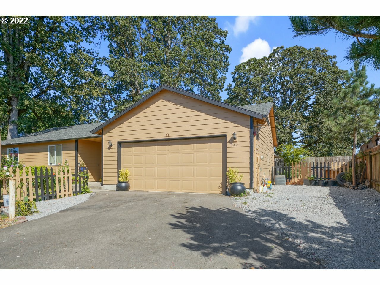 520 N Hezzie Ln  Molalla OR 97038 photo