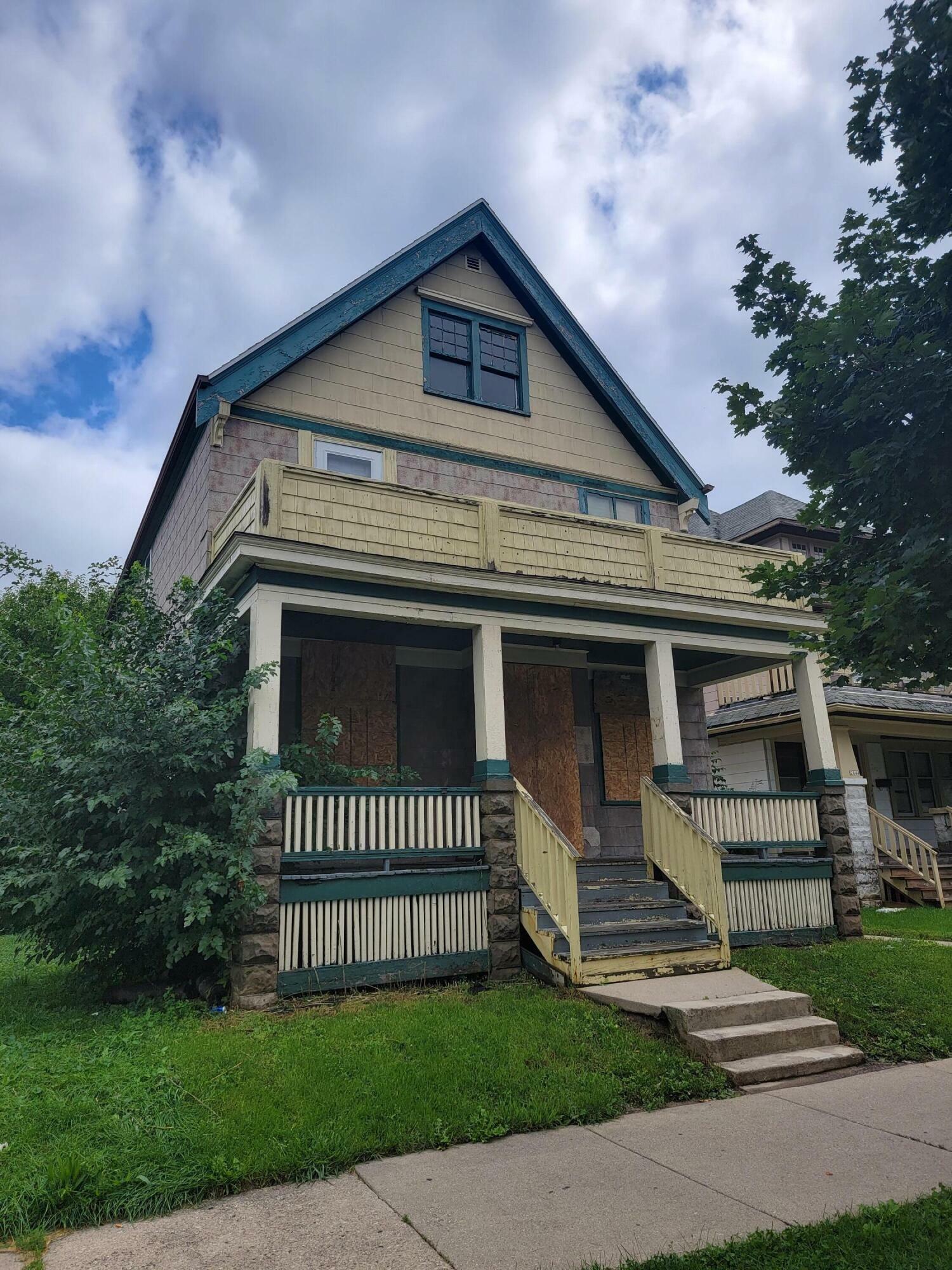 Property Photo:  2648 N 49th St  WI 53210 