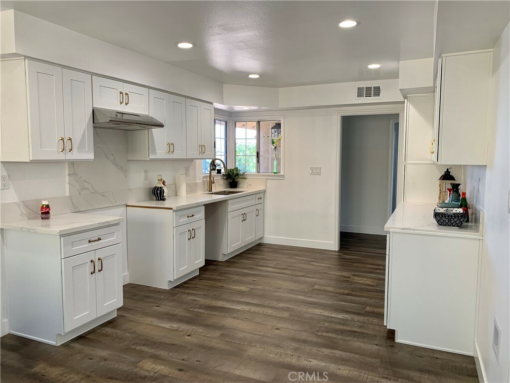 Property Photo:  805 Coffman Drive  CA 90640 