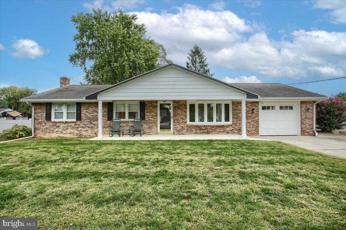 Property Photo: 825 Forge Road PA 17015