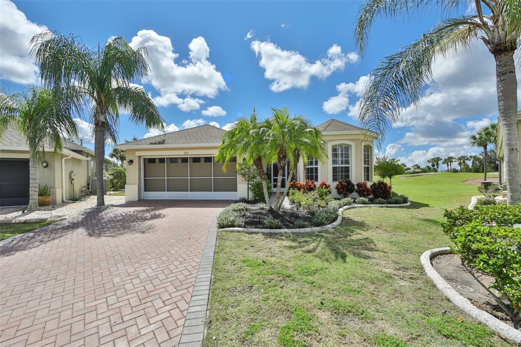 Property Photo:  402 Grand Chateaux Way  FL 33573 