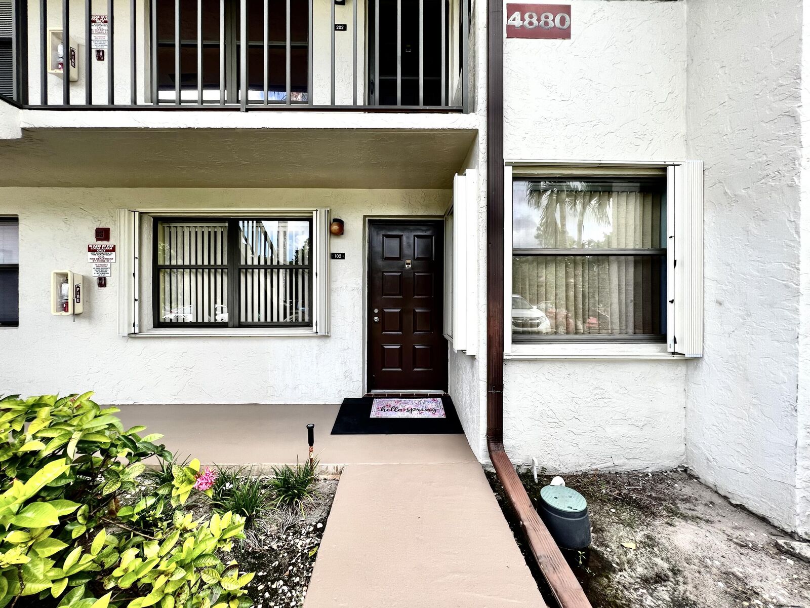 Property Photo: 4880 Lucerne Lakes Boulevard 102 FL 33467