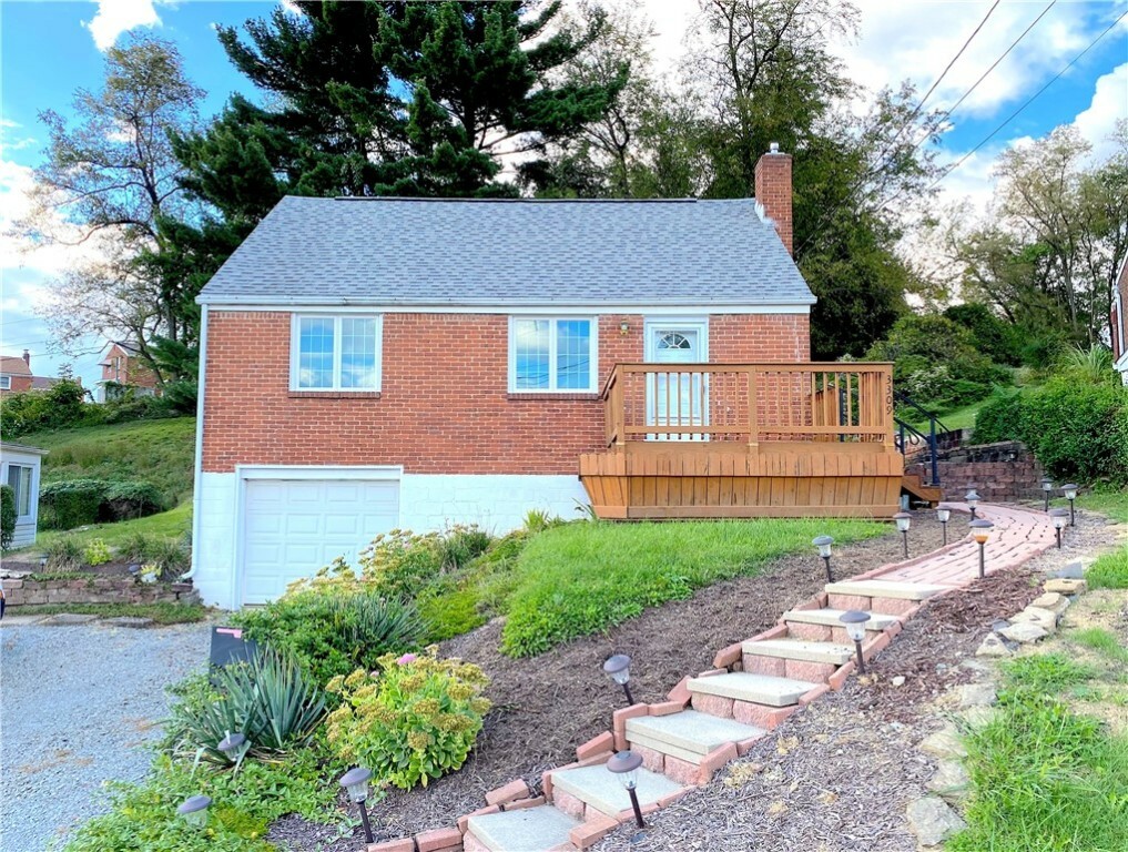 Property Photo: 3309 Crestview Drive PA 15137