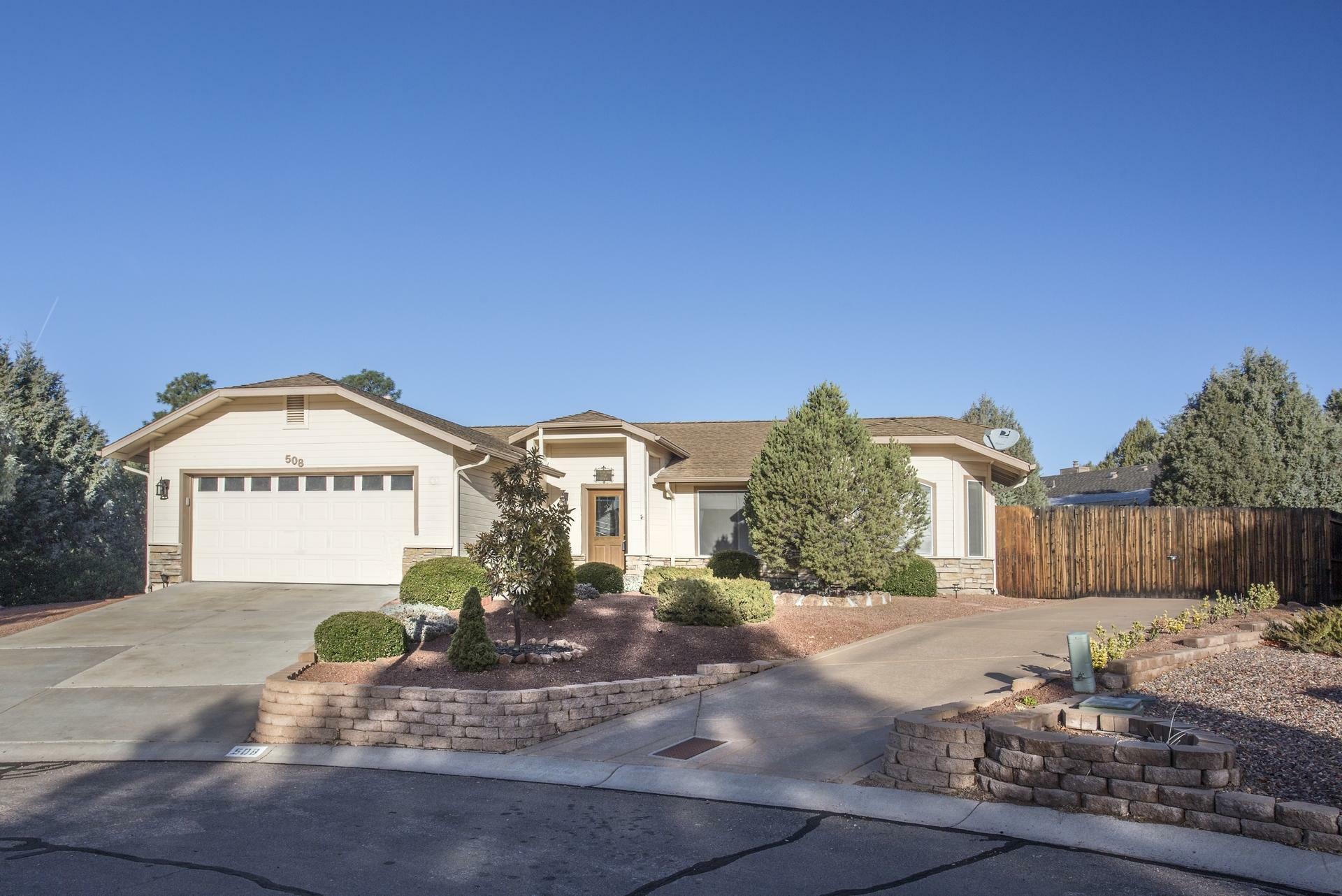 Property Photo:  508 N Prospector Circle  AZ 85541 