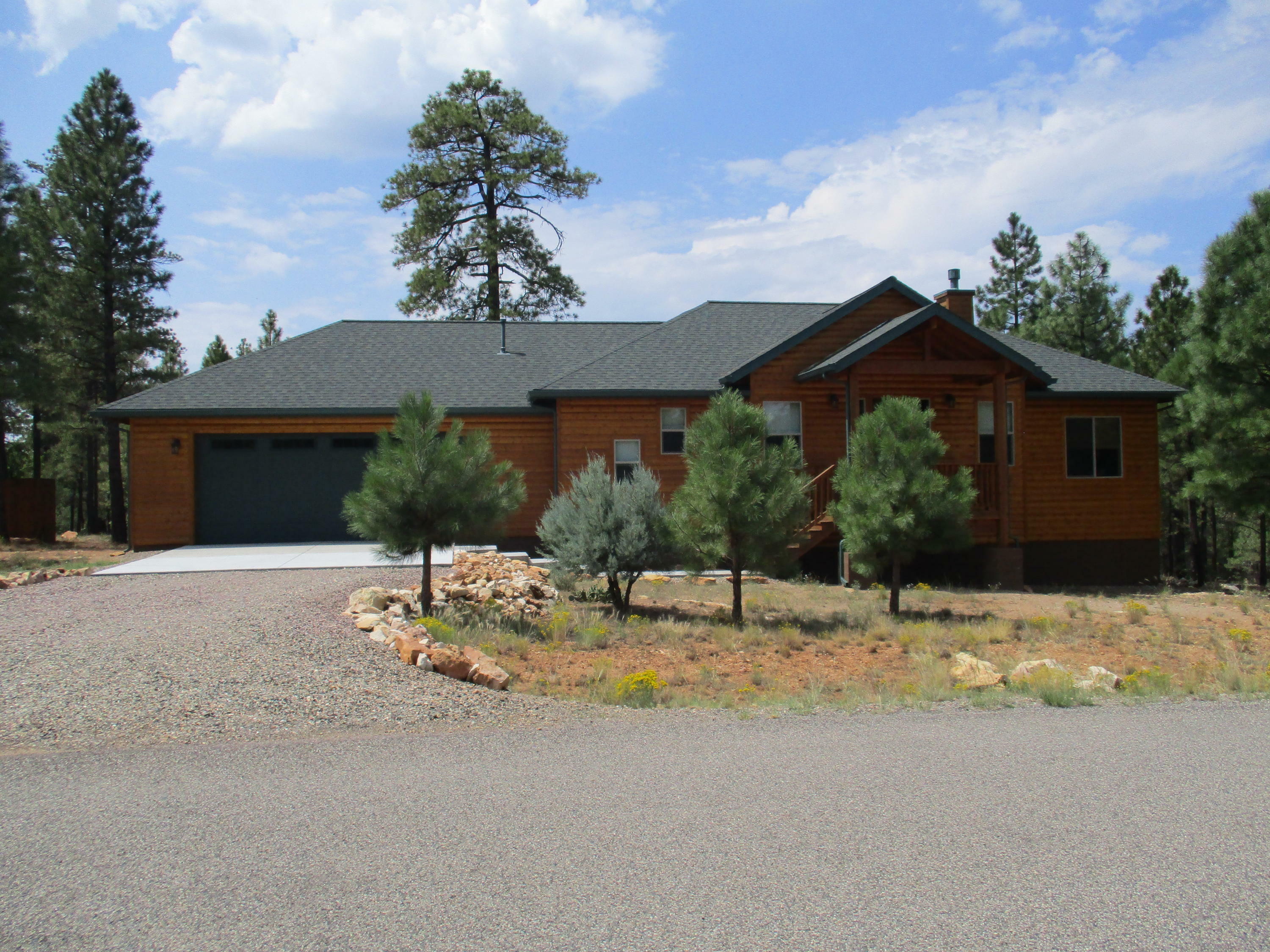 Property Photo:  4746 Durango Drive  AZ 86024 