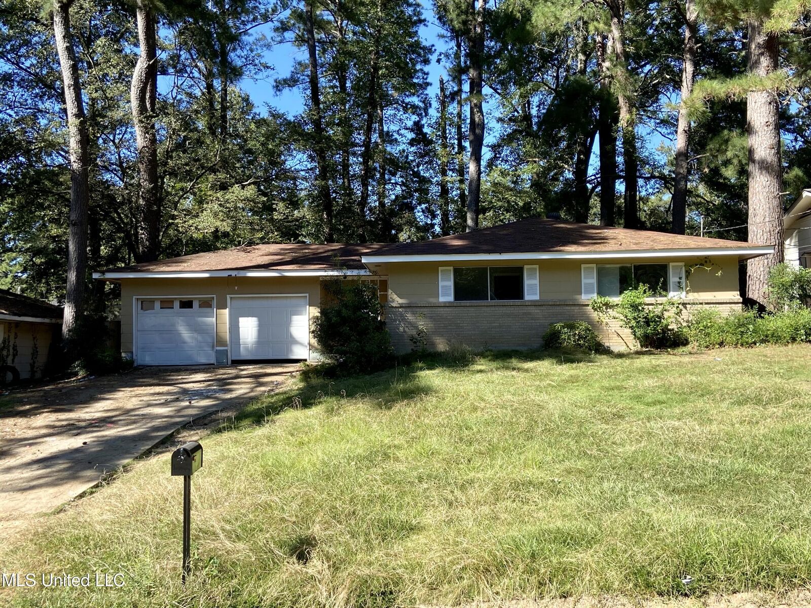Property Photo:  230 Shiloh Drive  MS 39212 