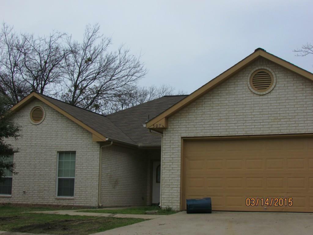 Property Photo:  507 N 1st Street  TX 76065 