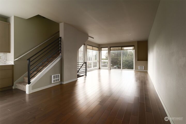 Property Photo: 1626 E Yesler Way WA 98122