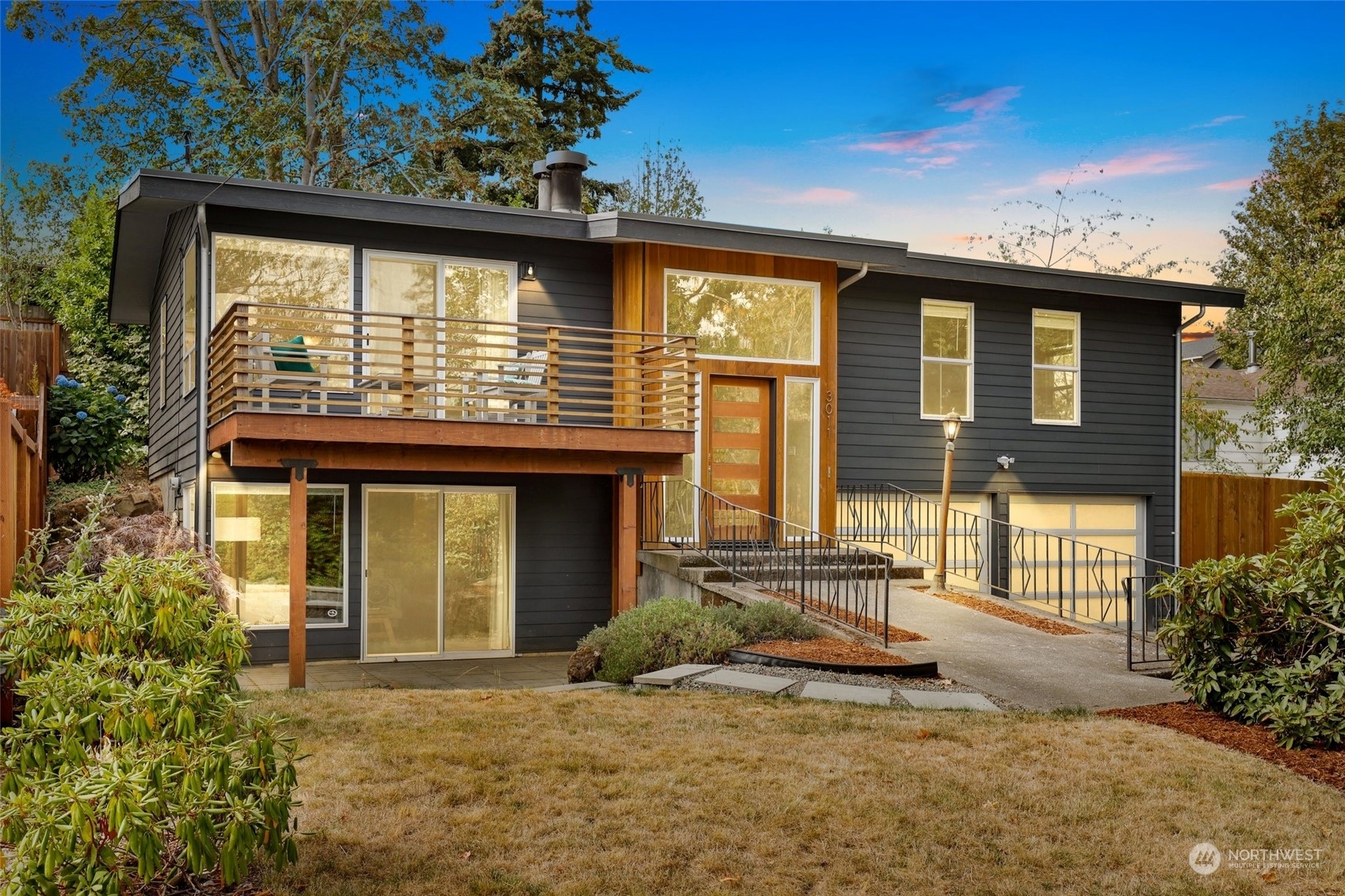 3011 Harris Place S  Seattle WA 98144 photo
