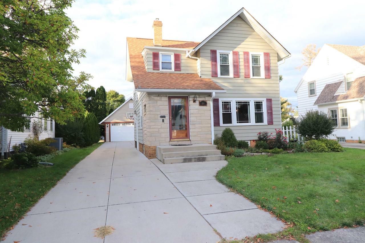 Property Photo:  1223 Blaine Ave  WI 53545 