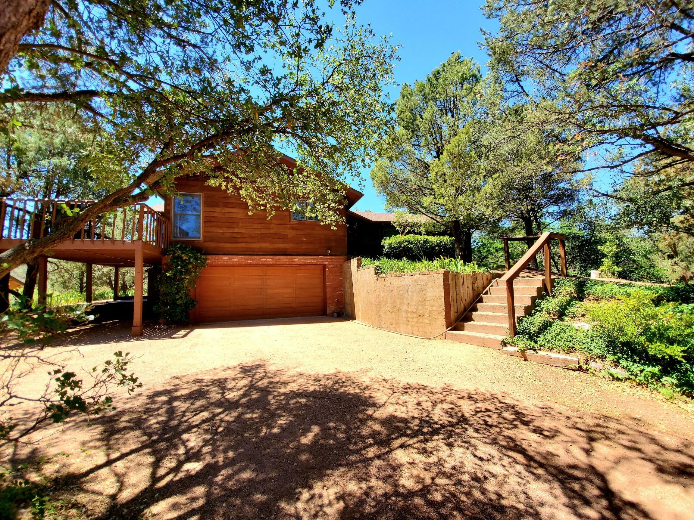 Property Photo:  911 S Love Springs Way  AZ 85541 