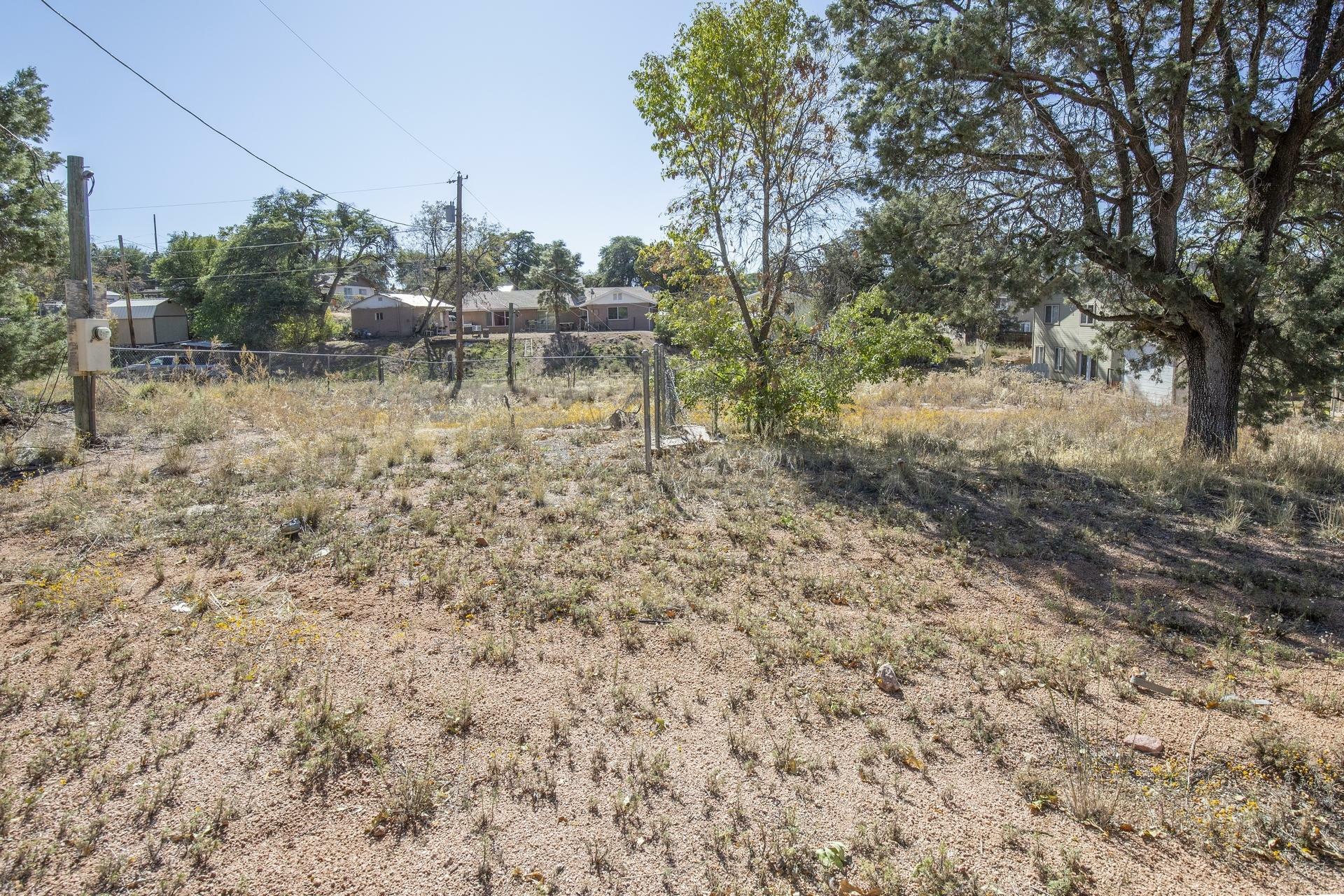 Property Photo:  907 909 W Summit Street  AZ 85541 