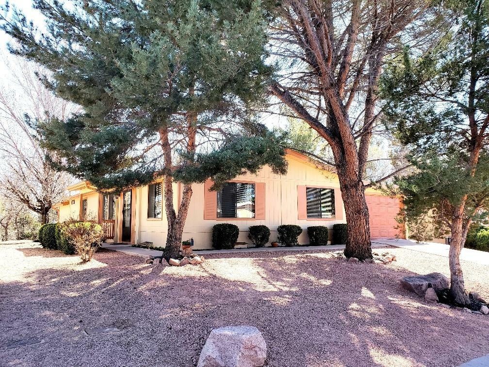 Property Photo:  1013 W Birchwood Road  AZ 85541 