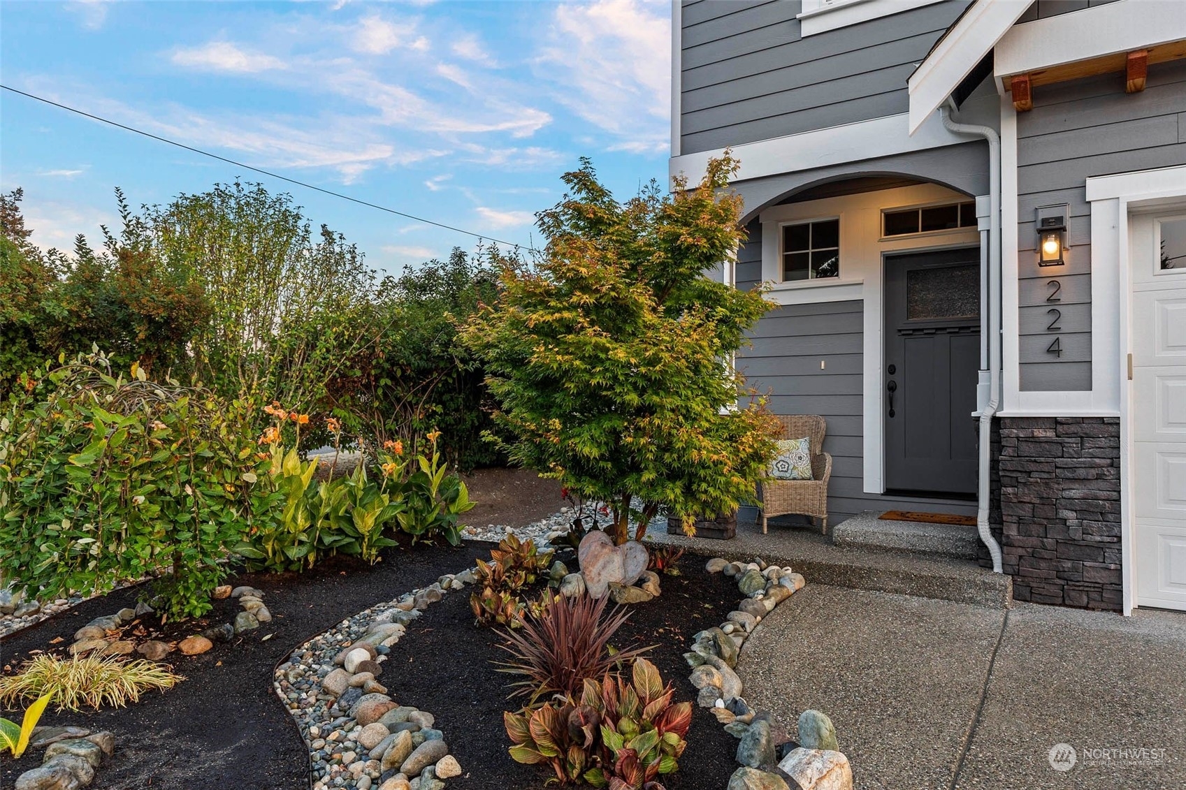 Property Photo:  224 Mackenzie Drive  WA 98282 