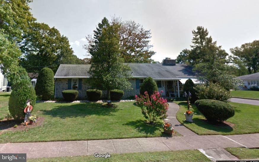 Property Photo:  1000 Elmwood Drive  PA 19464 