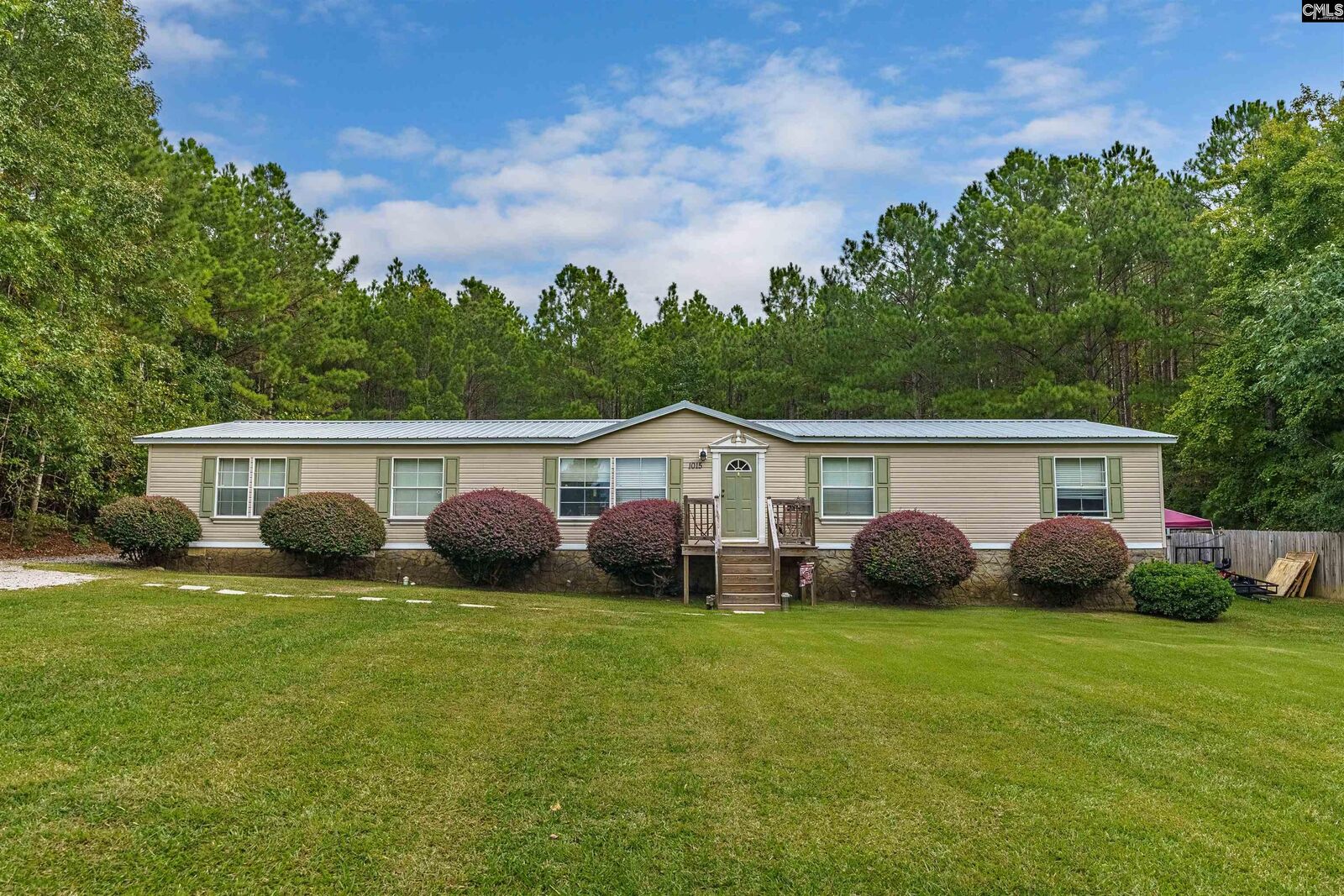 Property Photo: 1015 NE Miles SC 29016-8148