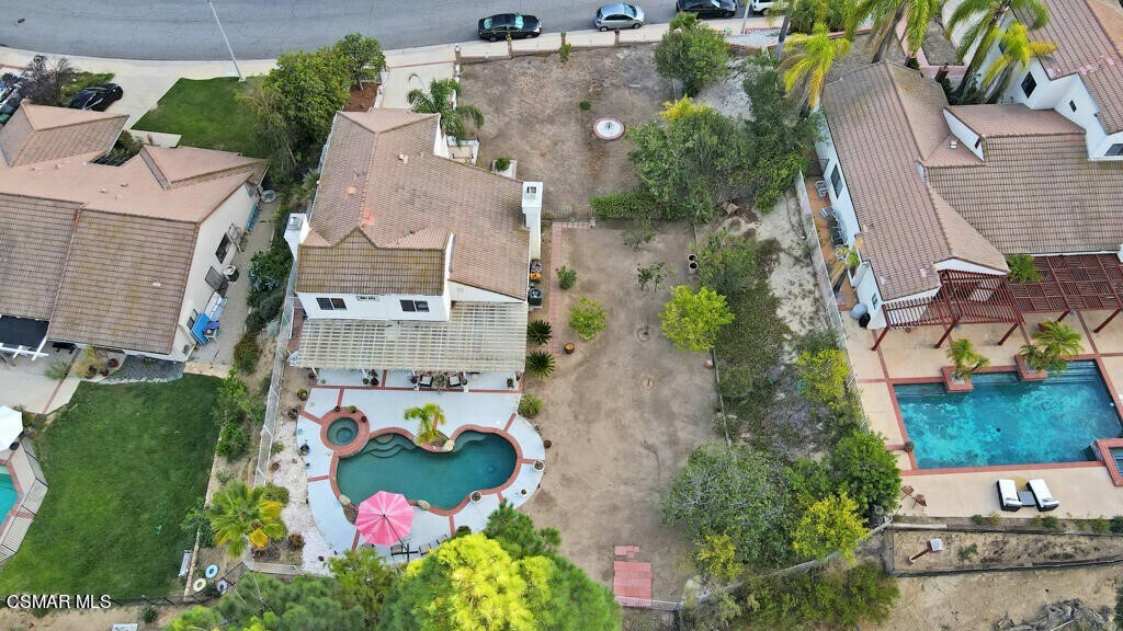 Property Photo:  27535 Freetown Lane  CA 91301 