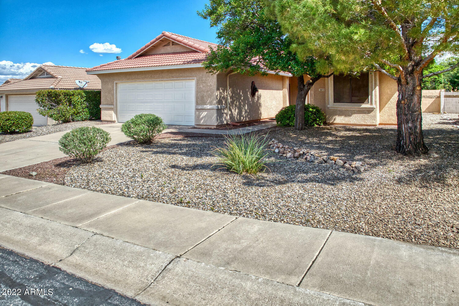 Property Photo: 2832 Raintree Court AZ 85650