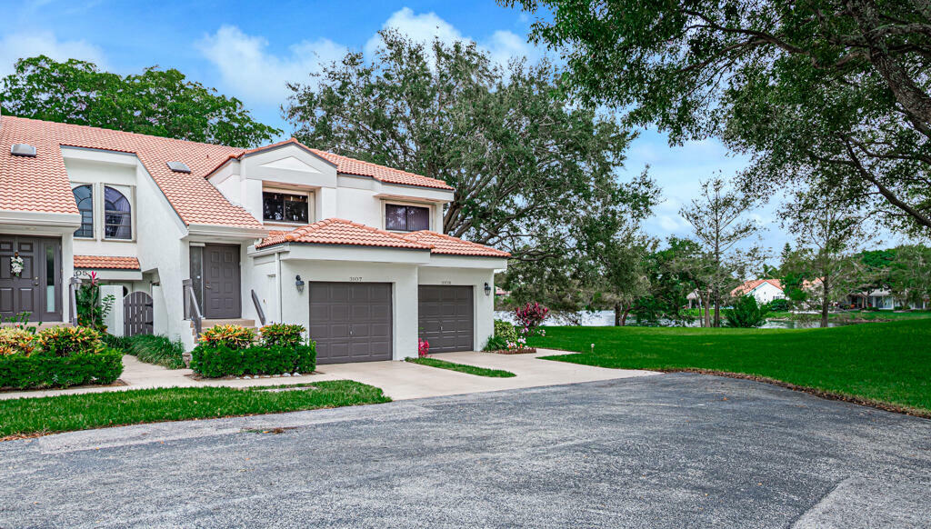 Property Photo: 3107 Black Oak Court 3107 FL 33436