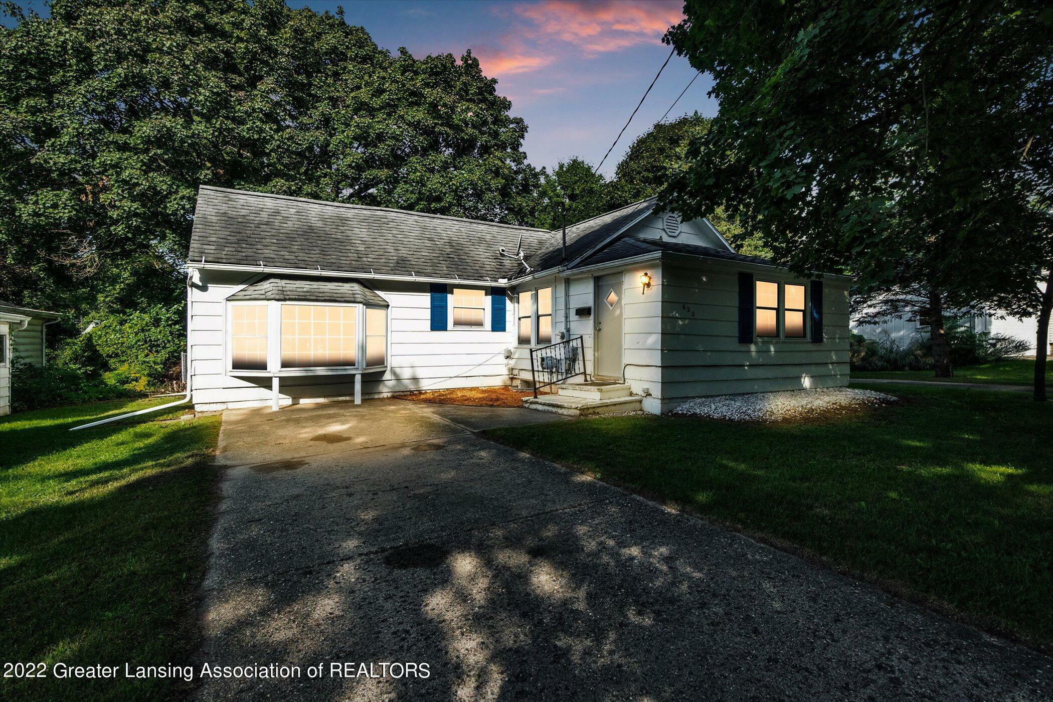 Property Photo: 620 Spring Street MI 48837