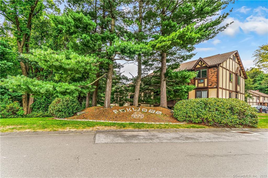 Property Photo:  516 Swanson Crescent 516  CT 06461 