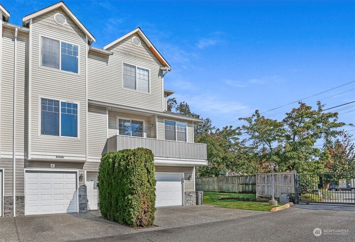 10406 Holly Drive C  Everett WA 98204 photo