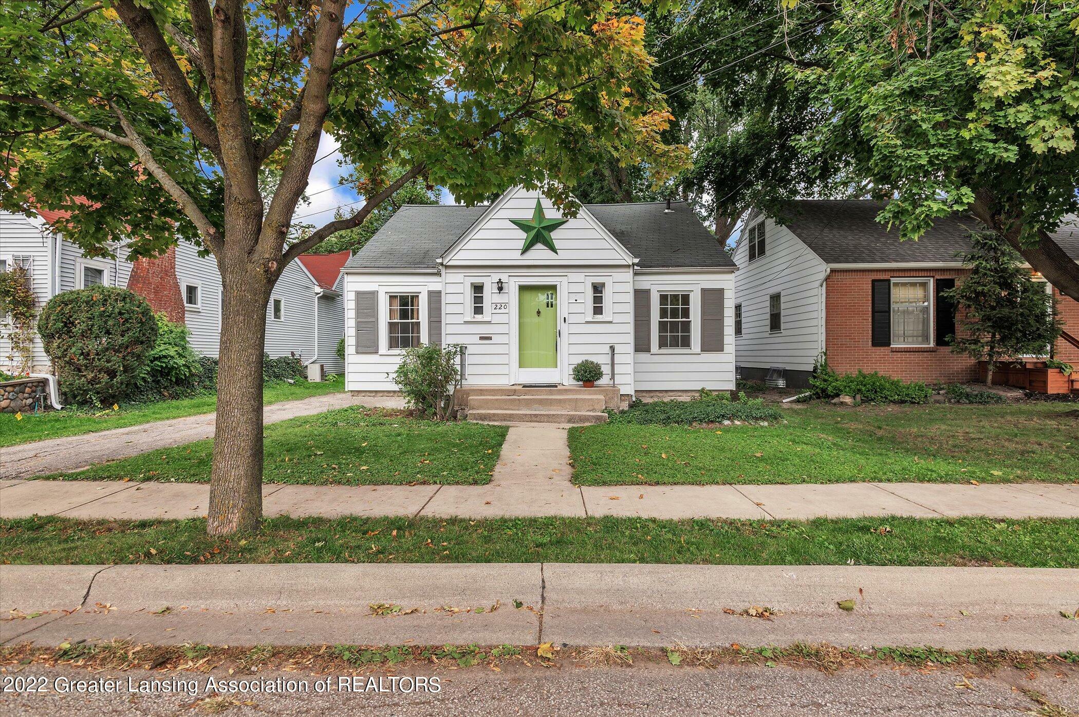 Property Photo:  220 E Centerlawn Street  MI 48823 