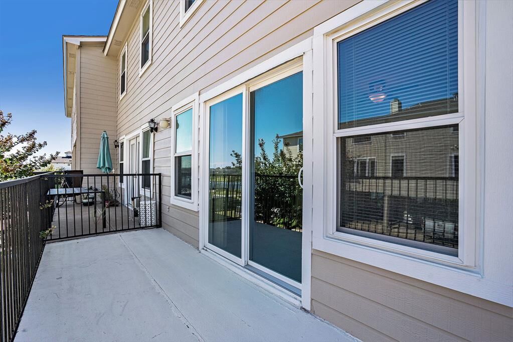 Property Photo: 1910 Lakeside Drive TX 77586