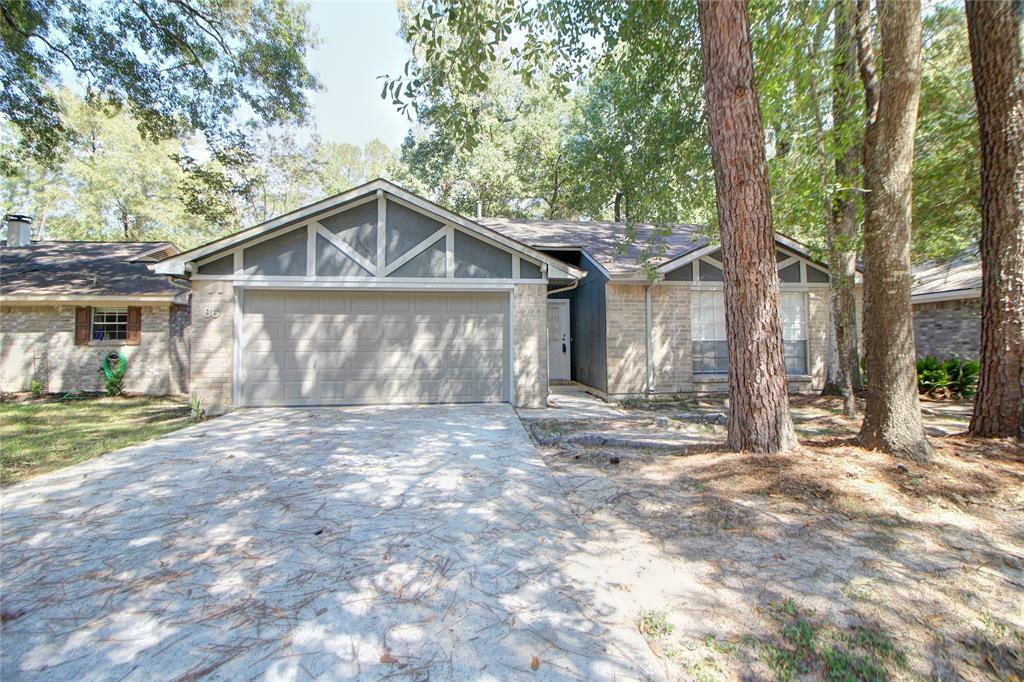 Property Photo:  86 N Woodstock Circle Drive  TX 77381 