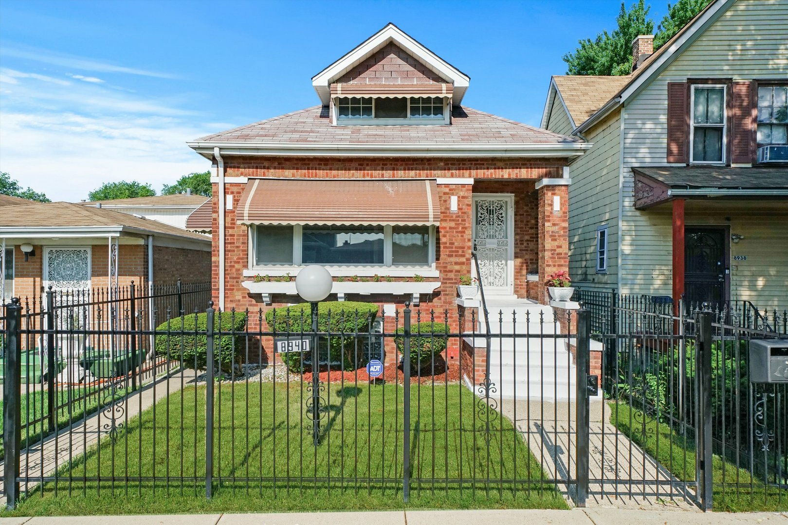 Property Photo:  8940 S Emerald Avenue  IL 60620 