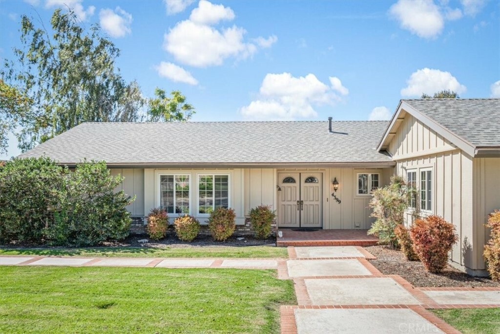 Property Photo:  4399 Coachman Way  CA 93455 