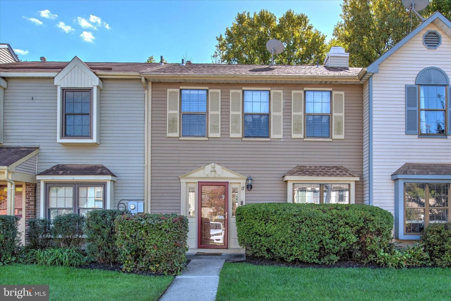 Property Photo:  17 Tynemouth Court  NJ 08691 