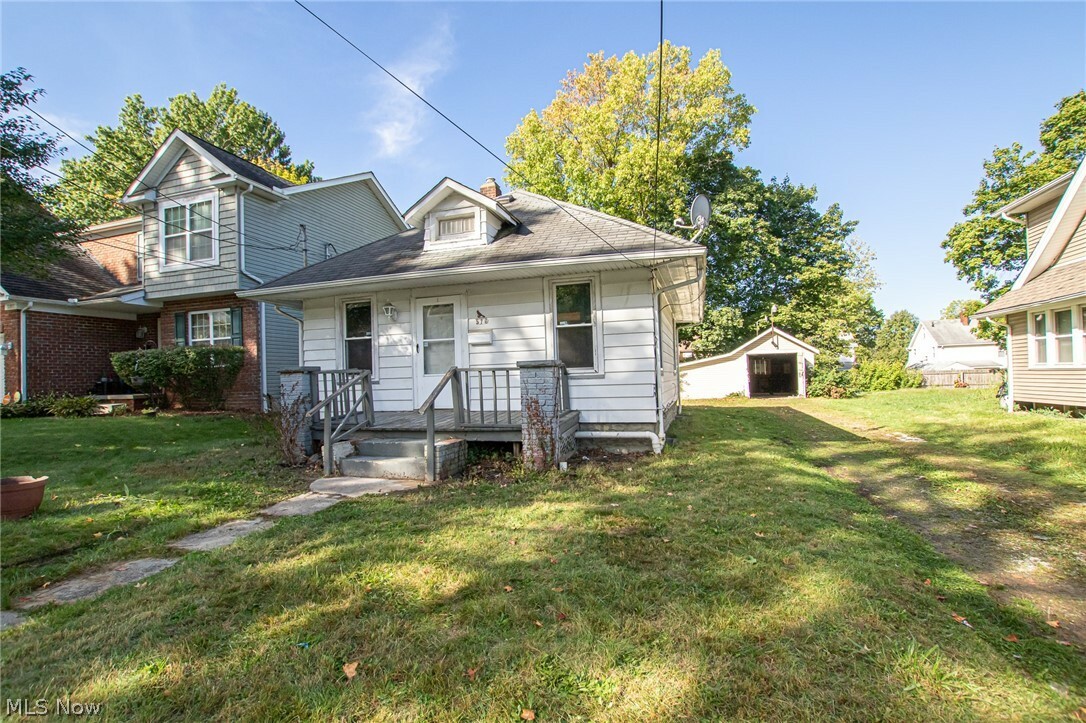 Property Photo: 576 Noble Avenue OH 44320