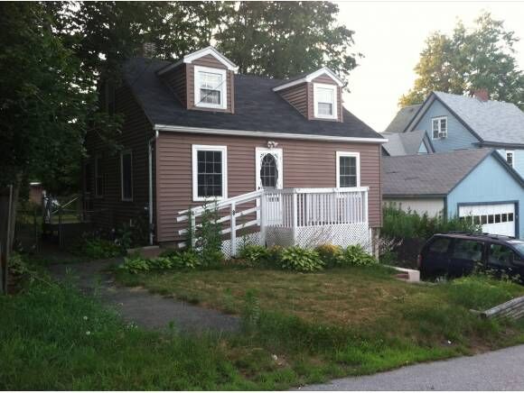 Property Photo:  8 Moulton Street  NH 03077 