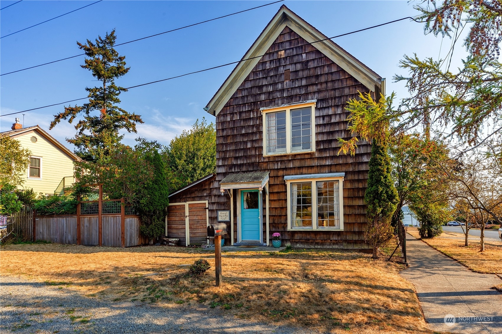 Property Photo:  1441 Clay Street  WA 98368 