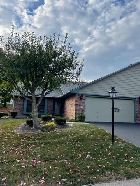 73 Pheasant Run Cir  Springboro OH 45066 photo