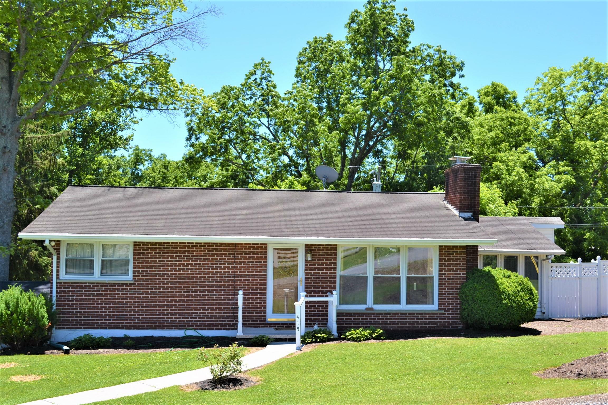 Property Photo:  415 Pump St  WV 24983 