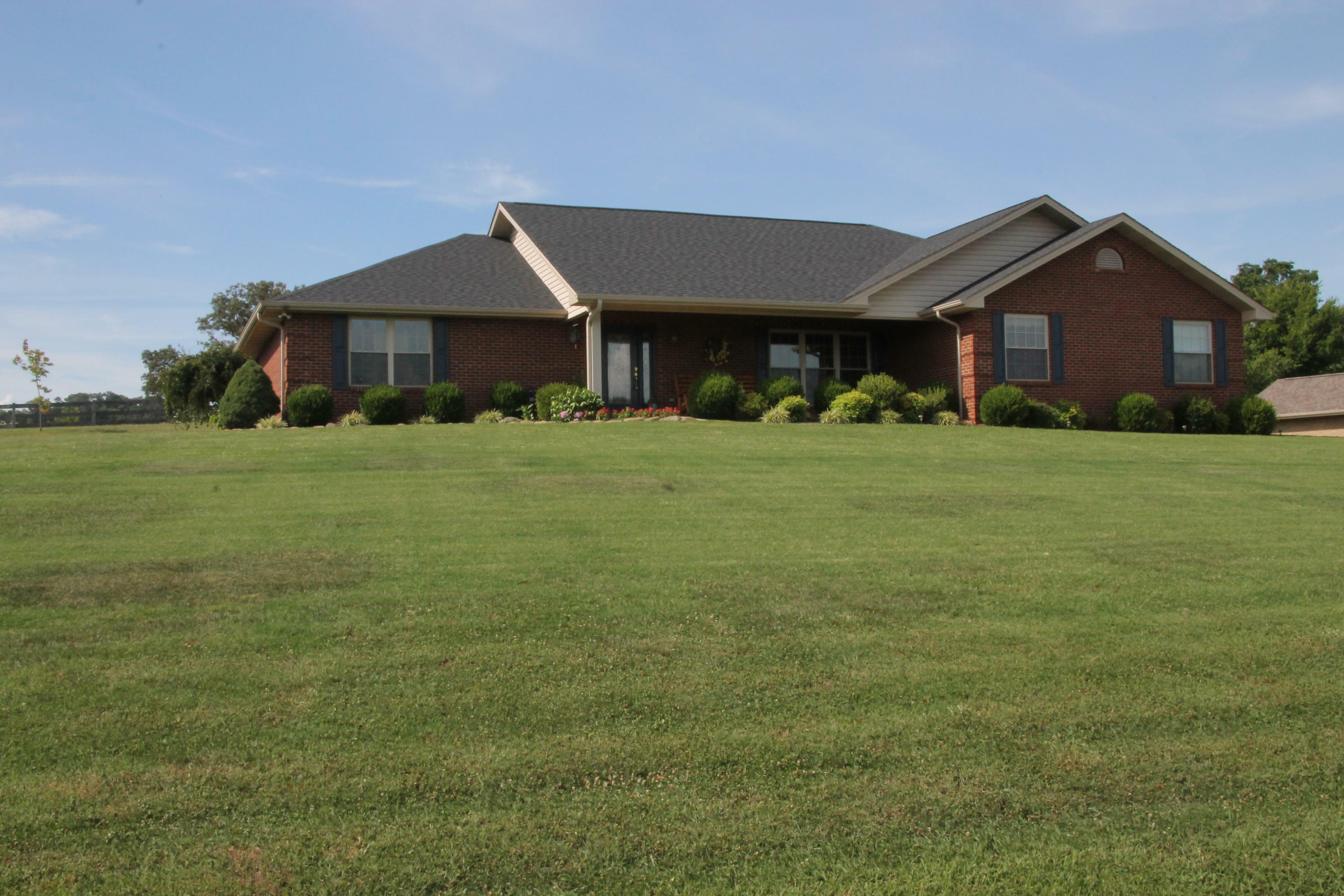 Property Photo:  519 Southview Circle  TN 37764 