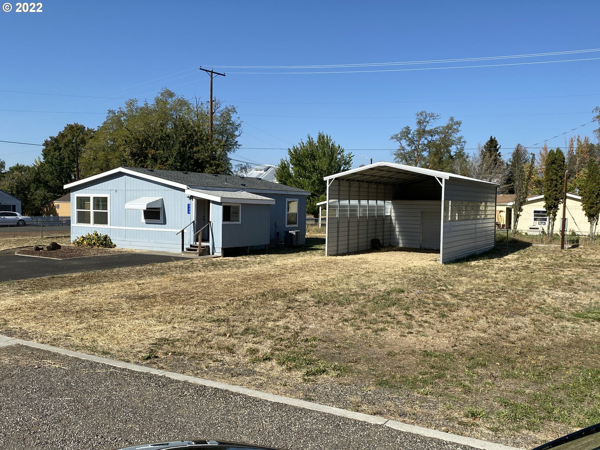 Property Photo:  329 W Burgen St  WA 98620 