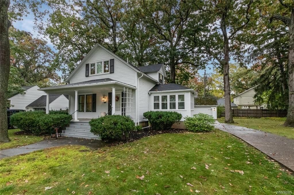 Property Photo:  210 North 2nd Street  NY 14092 