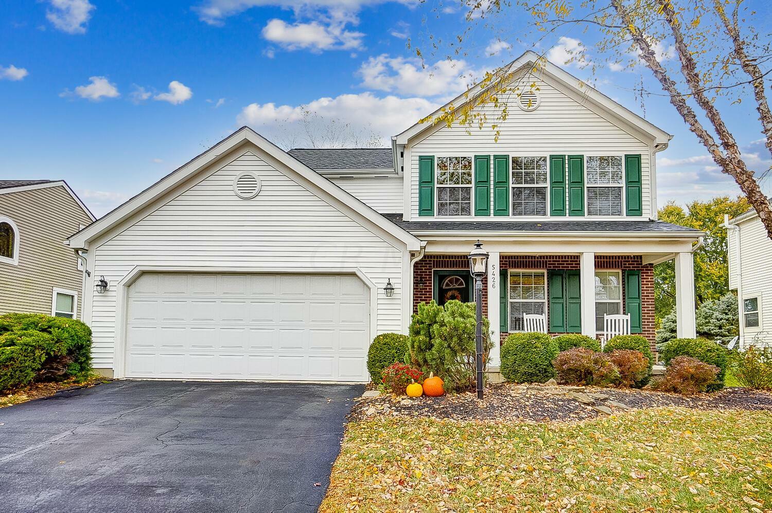 Property Photo: 5426 Country Meadow Court OH 43082