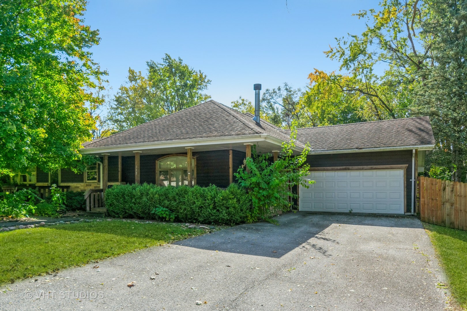 Property Photo: 132 W 4th Avenue IL 60451